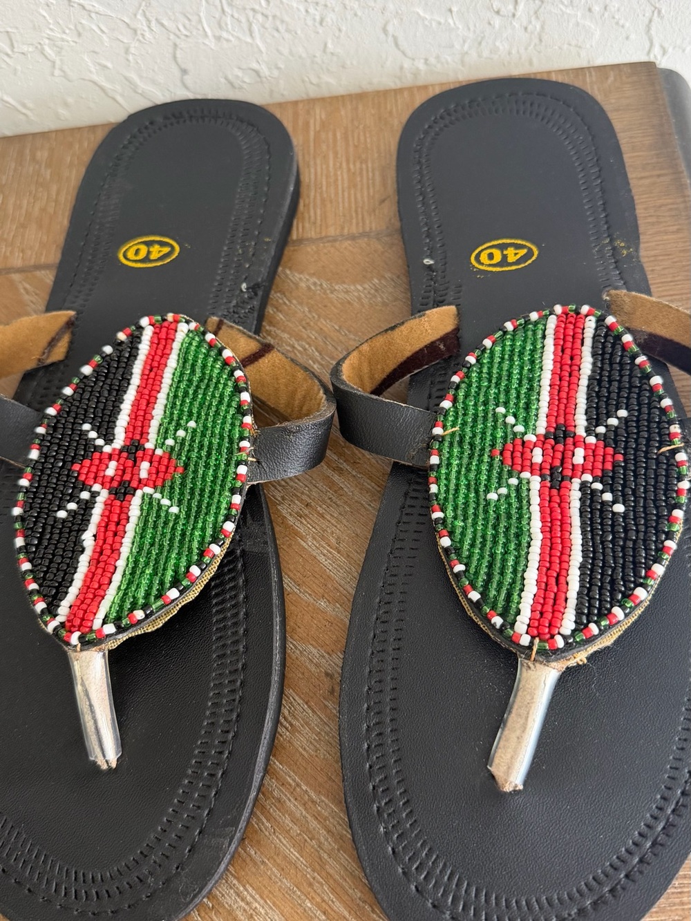 Beaded Kenya Flag Black Leather Toe-Post Sandals with Green & Red Accents